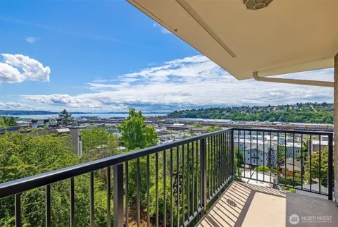 2219 13th Avenue W #5