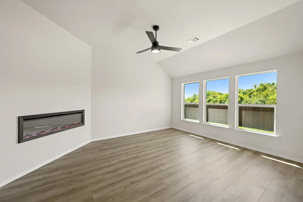 1000 Birchwood Drive Crowley, TX 76036