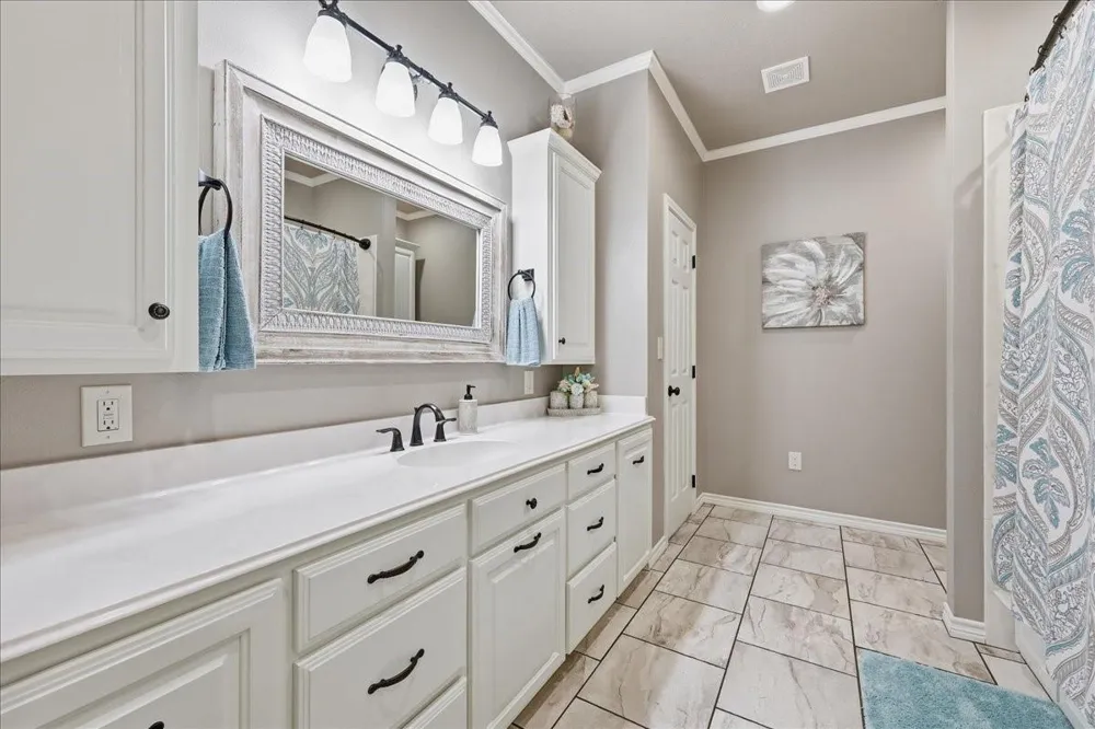 665 County Road 1270 Warren, TX 77664