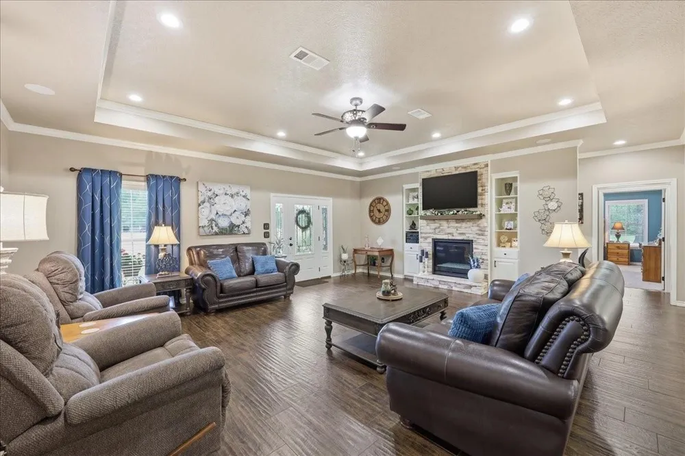 665 County Road 1270 Warren, TX 77664