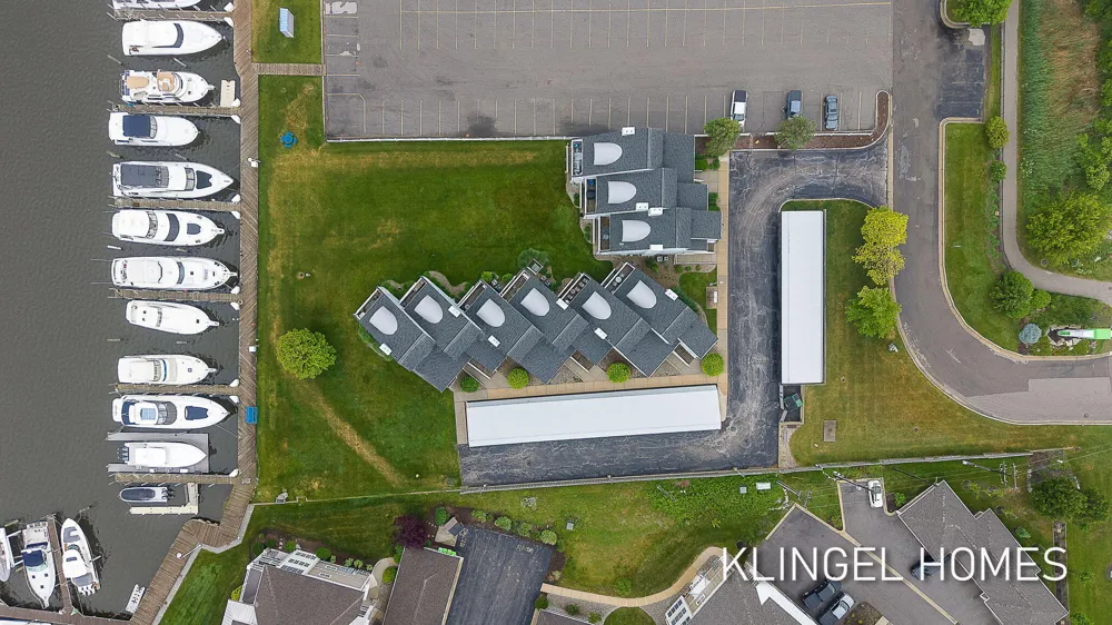 110 Millpoint Drive #10 Spring Lake Village, MI 49456