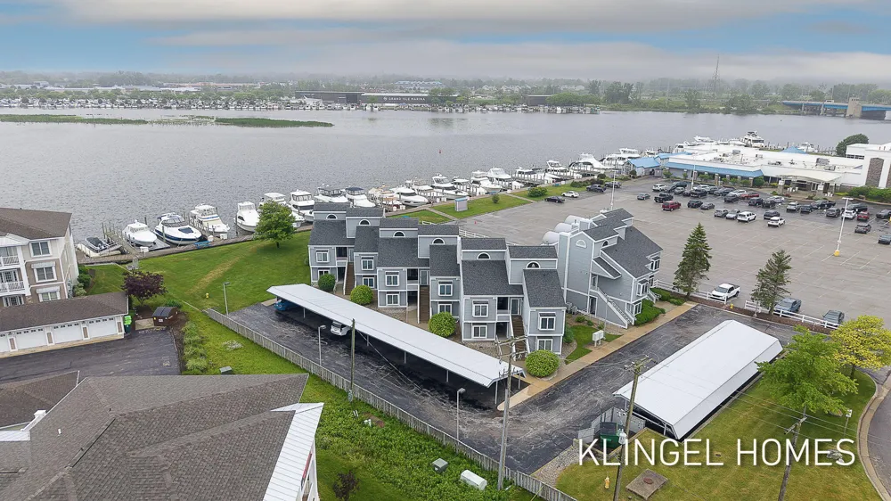 110 Millpoint Drive #10 Spring Lake Village, MI 49456