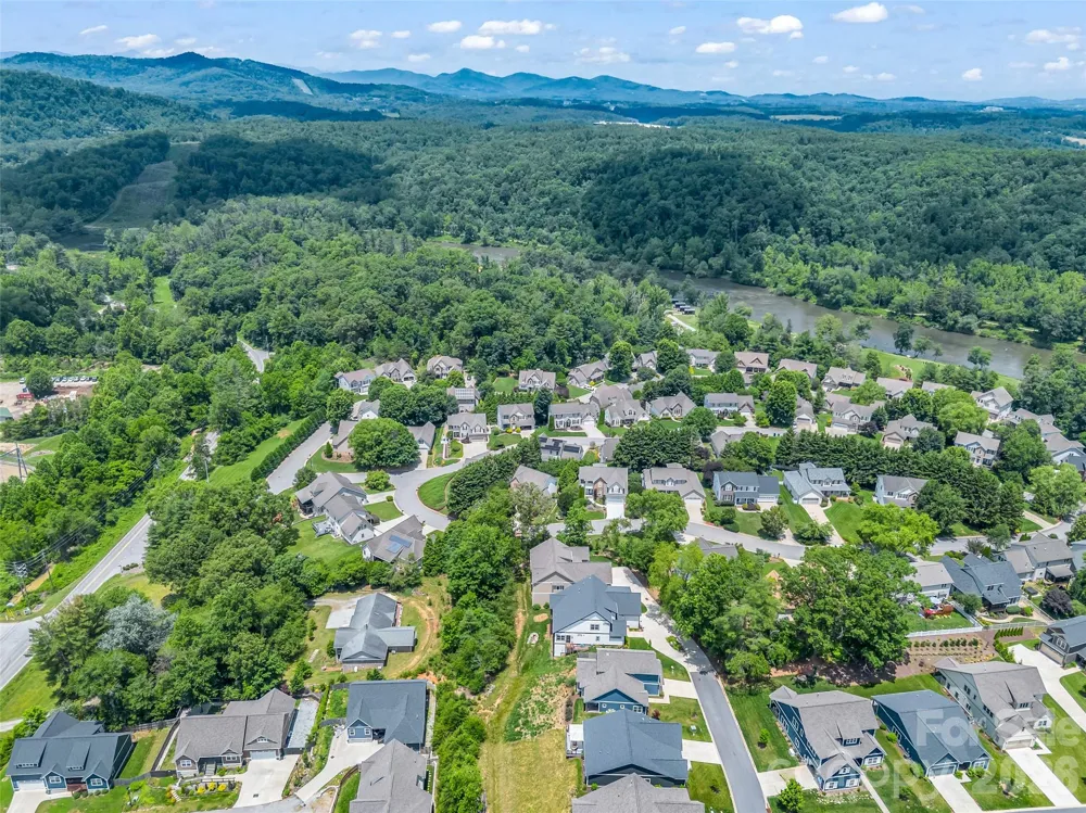 99 Driftstone Circle Arden, NC 28704