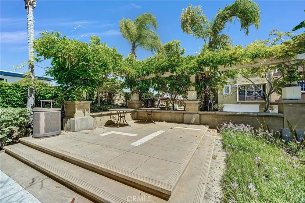 12 Shellprint Court Newport Beach, CA 92663