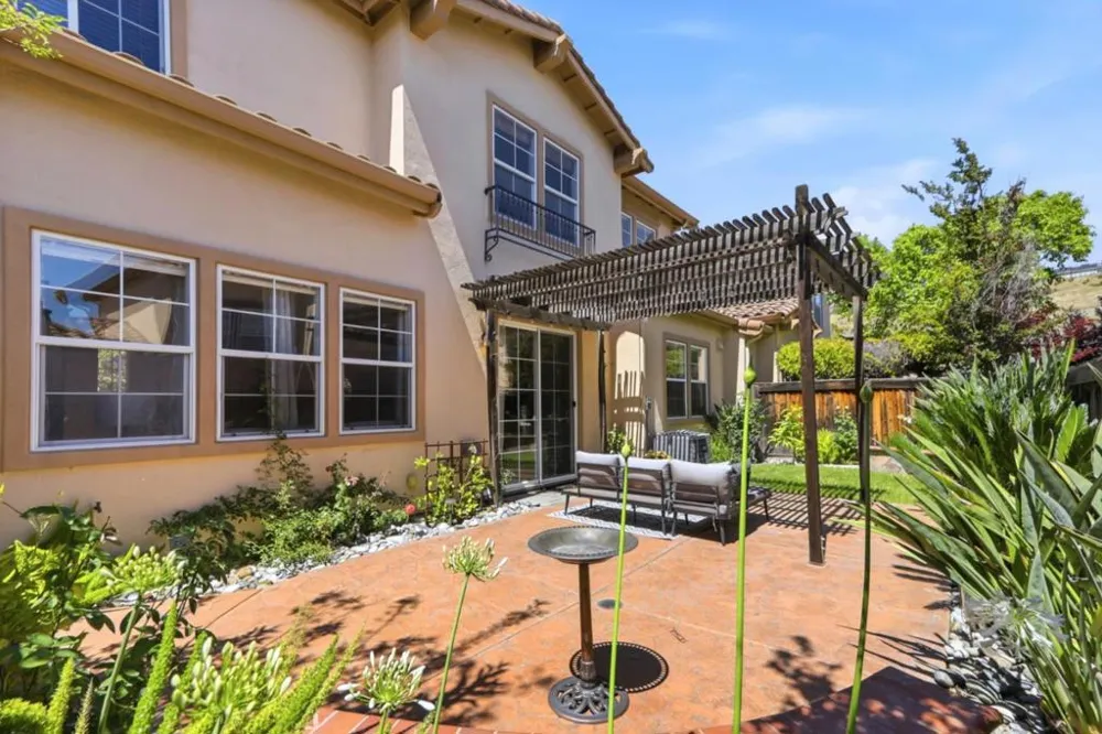 1382 Trailside Lane San Jose, CA 95138