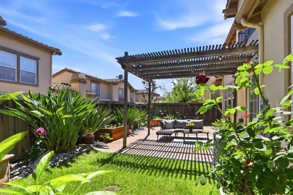 1382 Trailside Lane San Jose, CA 95138