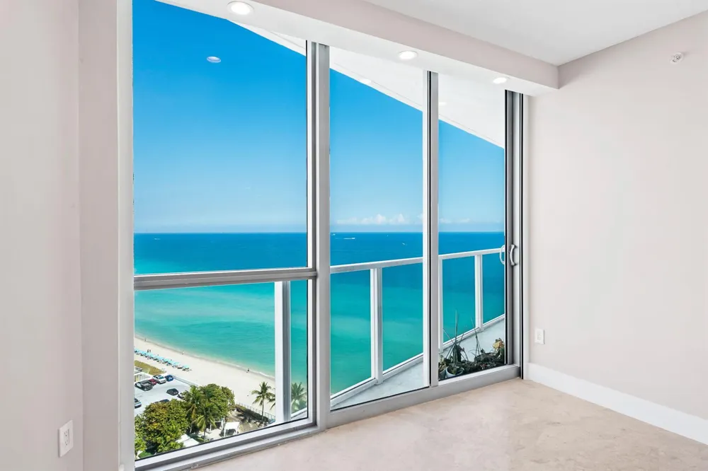 3101 S Ocean Drive #1807 Hollywood, FL 33019