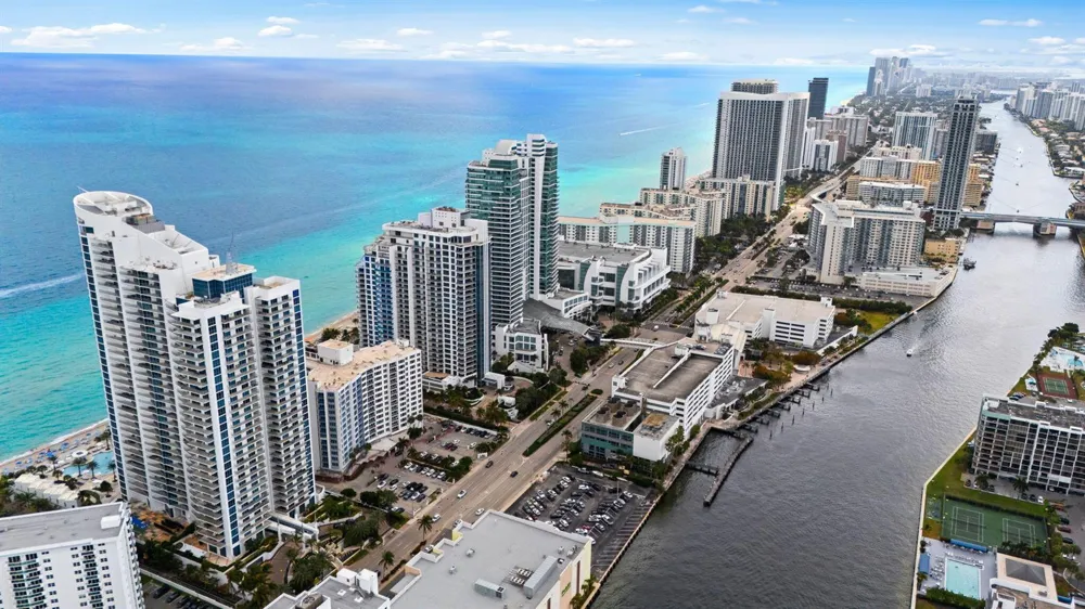 3101 S Ocean Drive #1807 Hollywood, FL 33019
