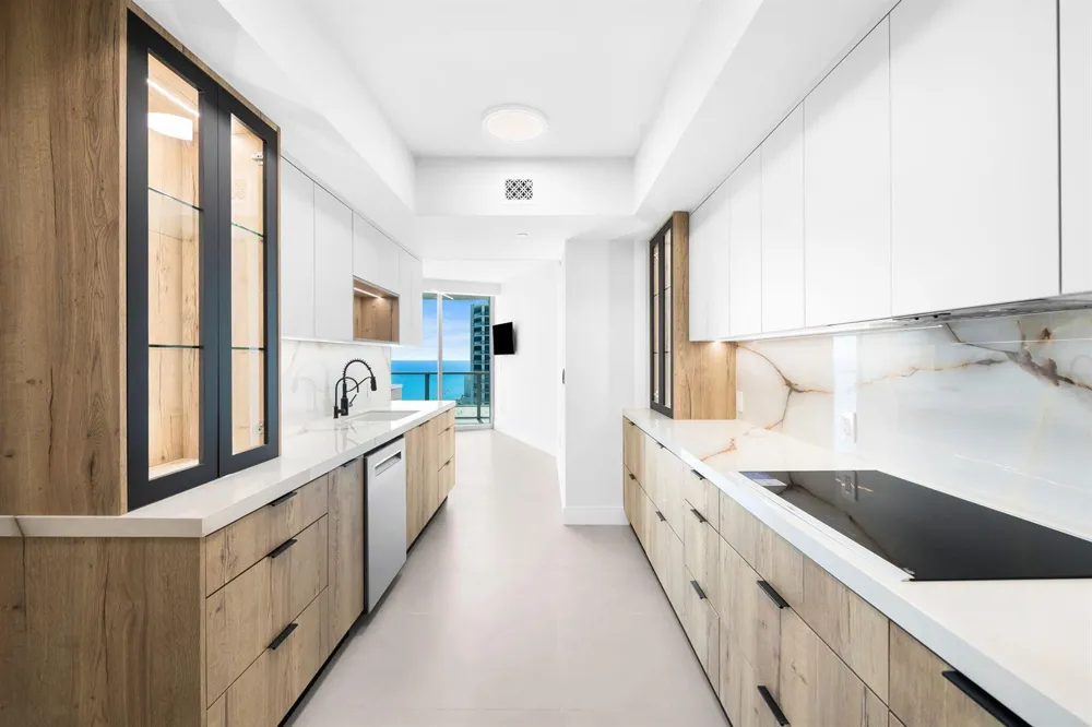 3101 S Ocean Drive #1807 Hollywood, FL 33019