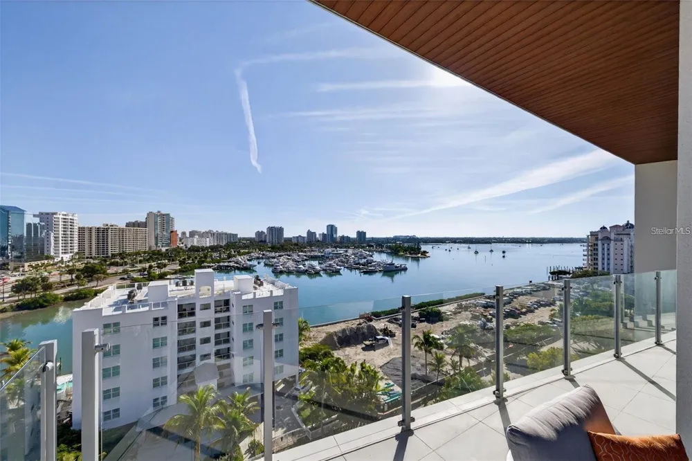 111 GOLDEN GATE POINT #802PH Sarasota, FL 34236