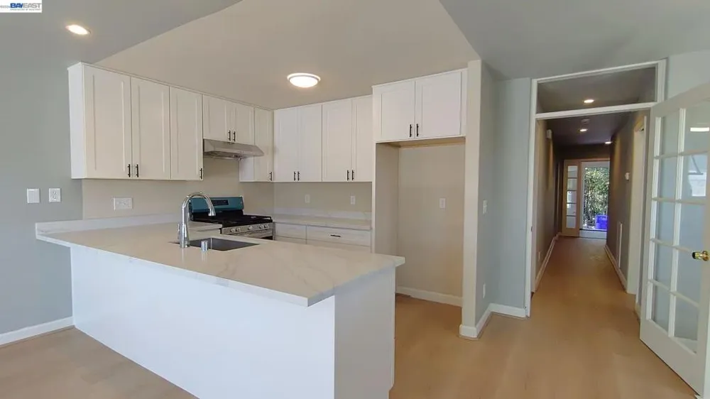 917 1St St Rodeo, CA 94572