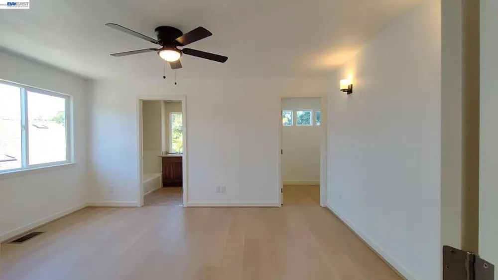 917 1St St Rodeo, CA 94572