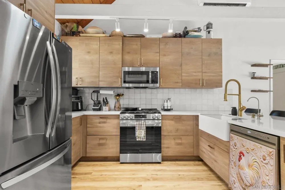 11802 Hi Ridge Lakeside, CA 92040