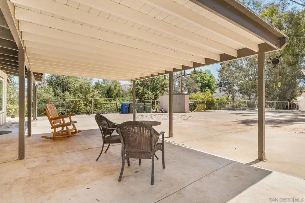 11802 Hi Ridge Lakeside, CA 92040