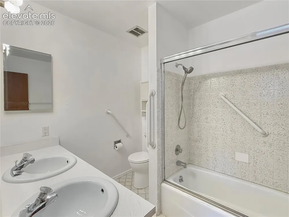52 Villa Drive Pueblo, CO 81001