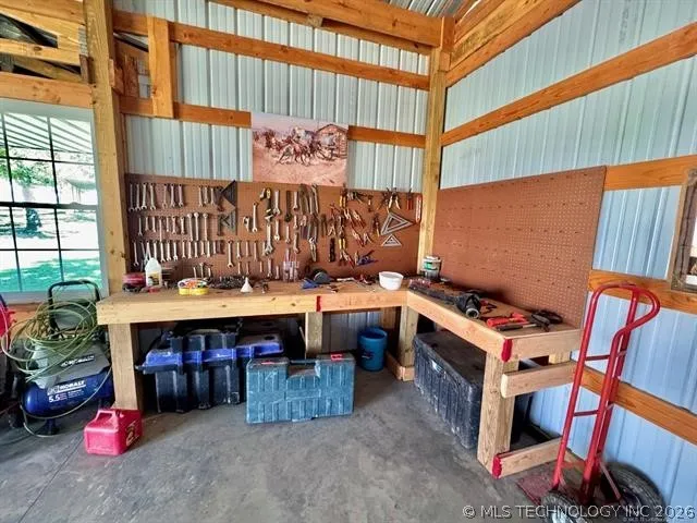 1429 County Road 2150 Skiatook, OK 74070