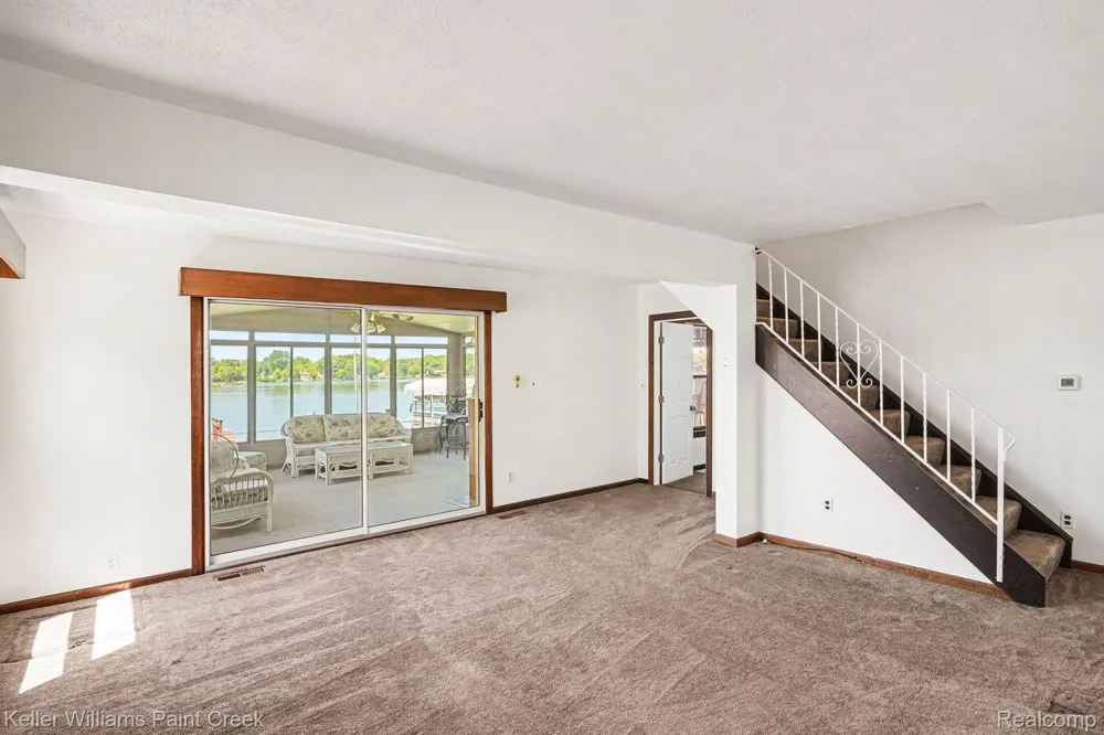 2295 Davista Drive Highland Charter Township, MI 48356