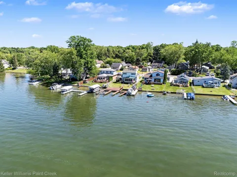 2295 Davista Drive