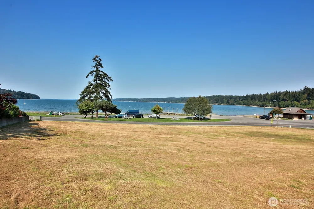 5396 Myrtle Avenue Freeland, WA 98249