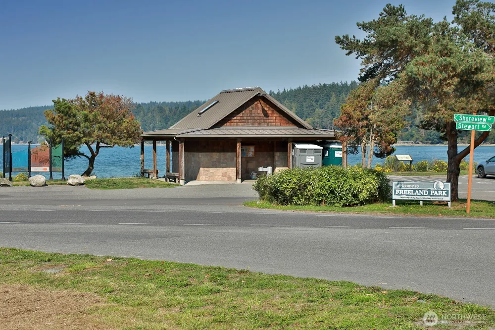 5396 Myrtle Avenue Freeland, WA 98249