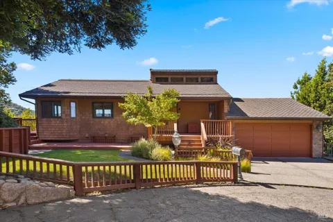 5 Wimbledon Court
