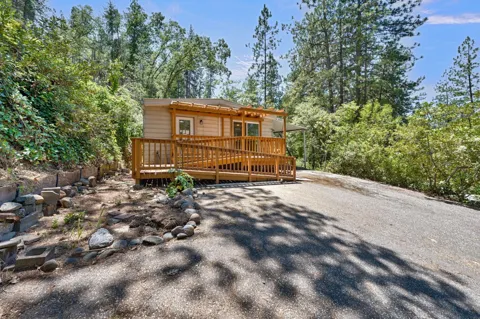 18566 Dunvegan