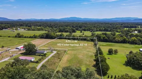 953 Cedar Springs Road SE