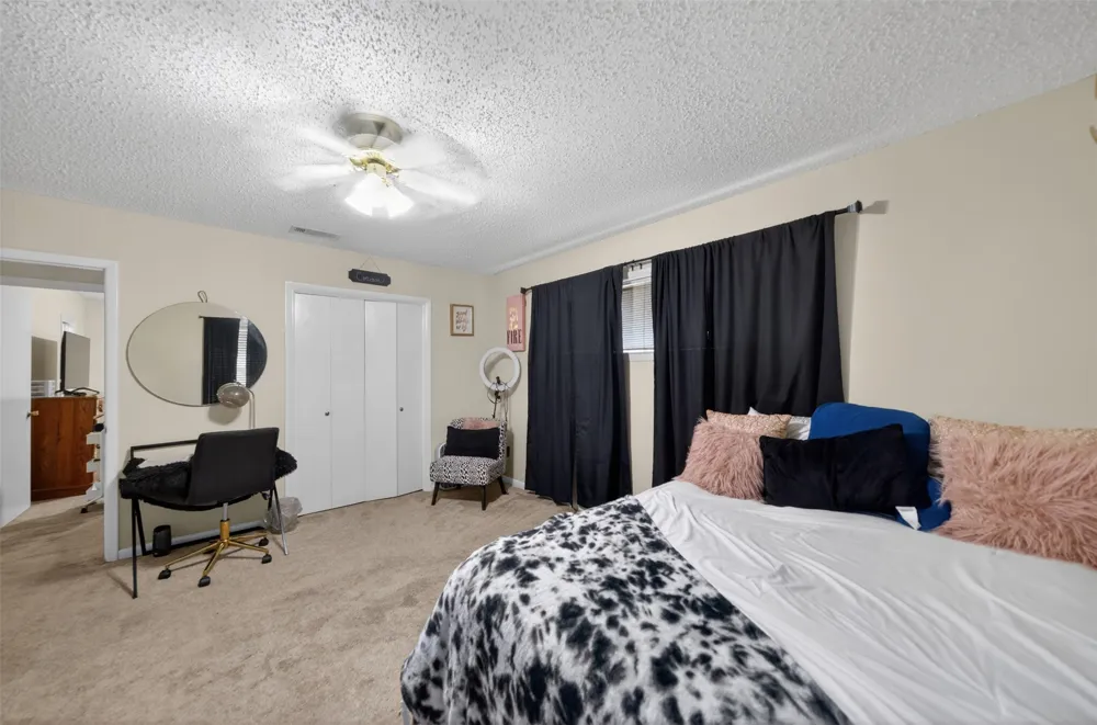 813 E Clinton Avenue Athens, TX 75751