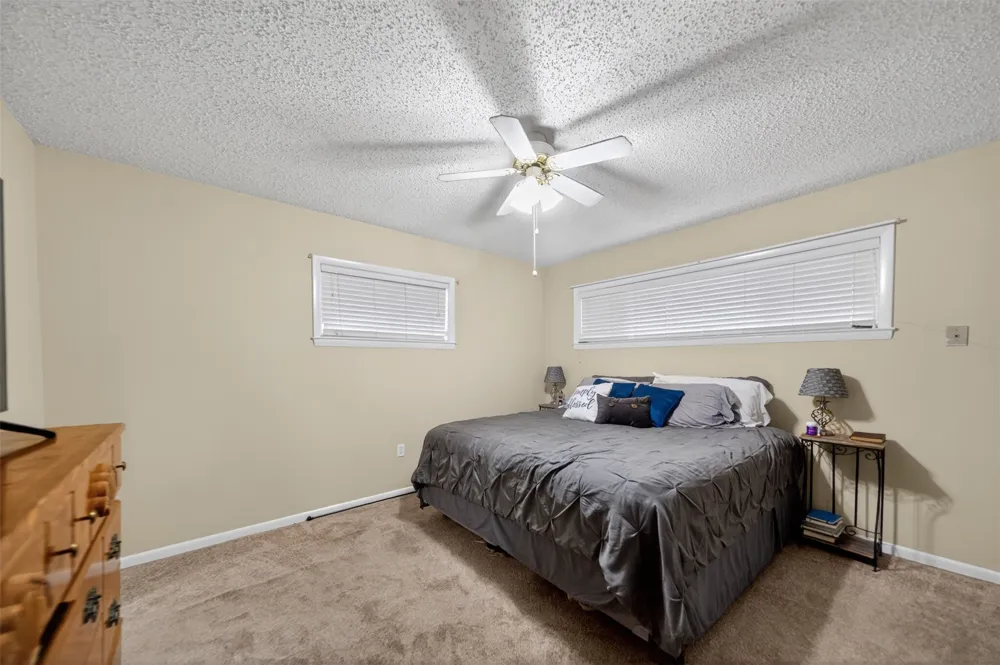 813 E Clinton Avenue Athens, TX 75751
