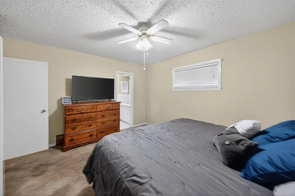 813 E Clinton Avenue Athens, TX 75751