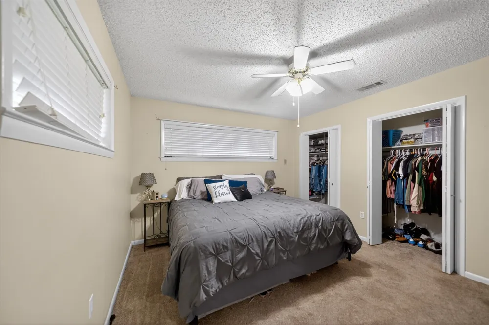 813 E Clinton Avenue Athens, TX 75751
