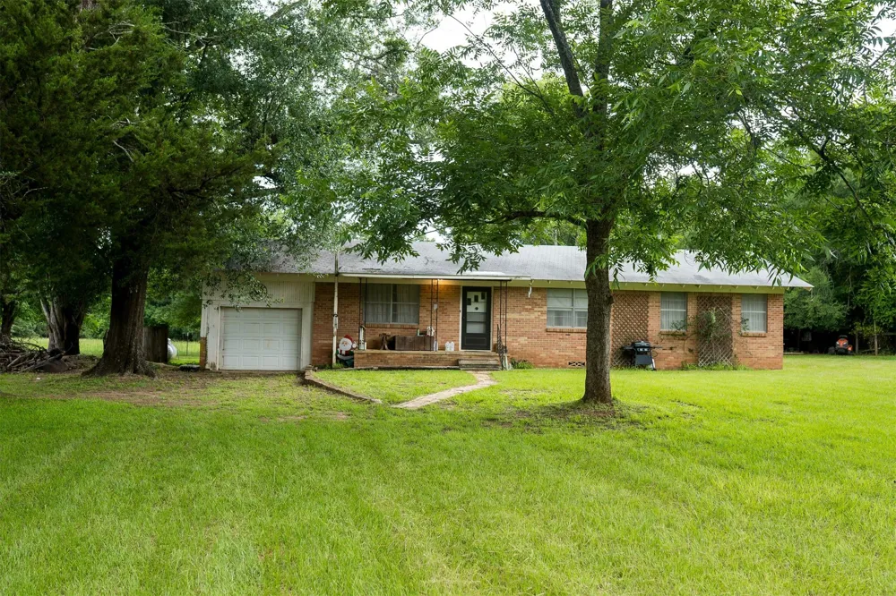 519 An County Road 450 Palestine, TX 75803