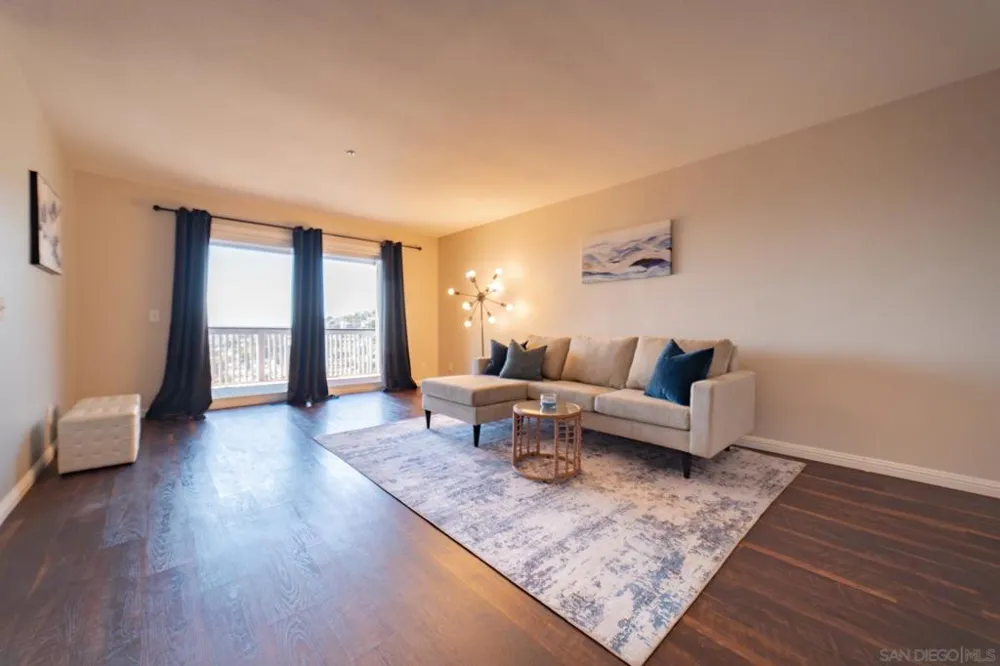 1102 La Mesa Spring Valley, CA 91977