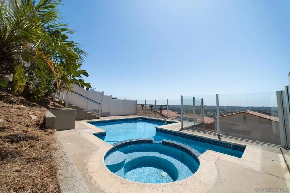 1102 La Mesa Spring Valley, CA 91977