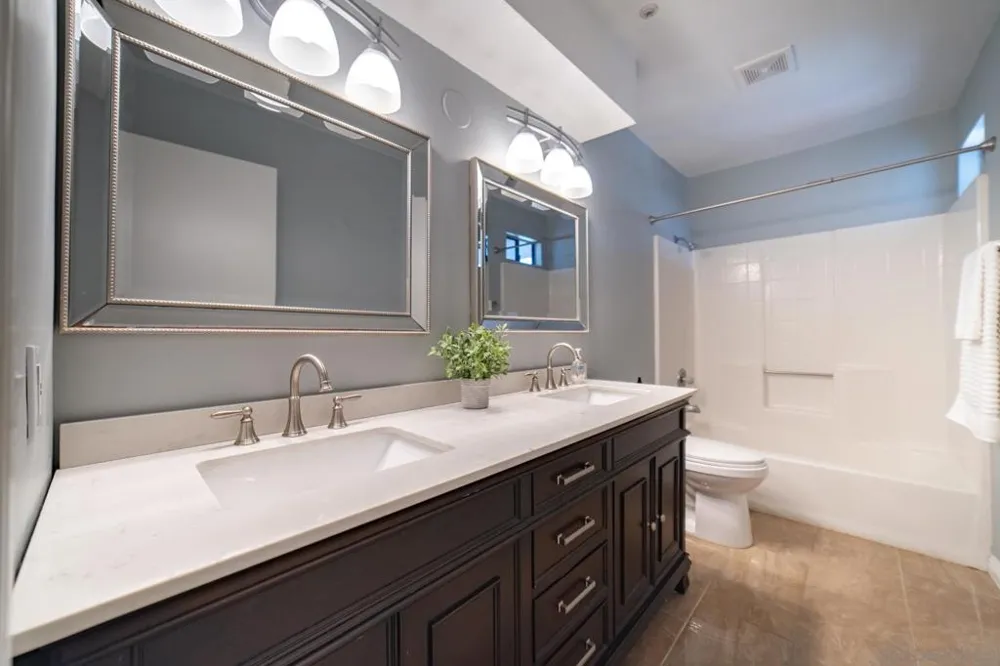 1102 La Mesa Spring Valley, CA 91977