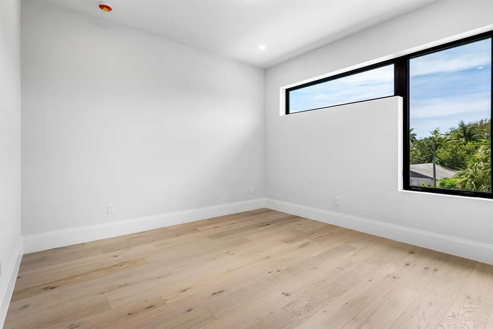 207 SE 5th Street Delray Beach, FL 33483