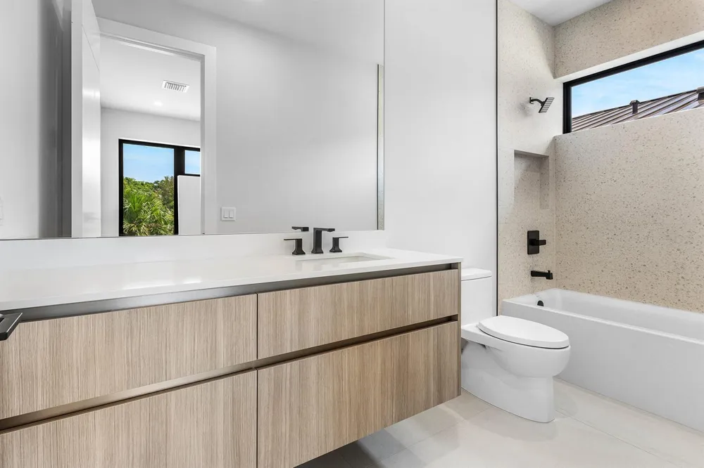 207 SE 5th Street Delray Beach, FL 33483