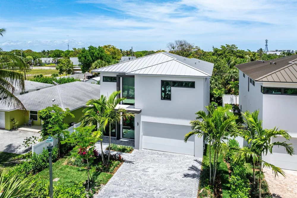 207 SE 5th Street Delray Beach, FL 33483