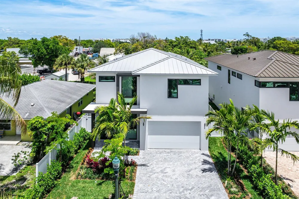 207 SE 5th Street Delray Beach, FL 33483