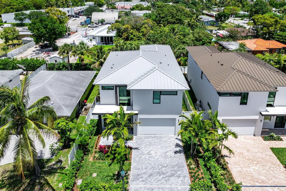 207 SE 5th Street Delray Beach, FL 33483
