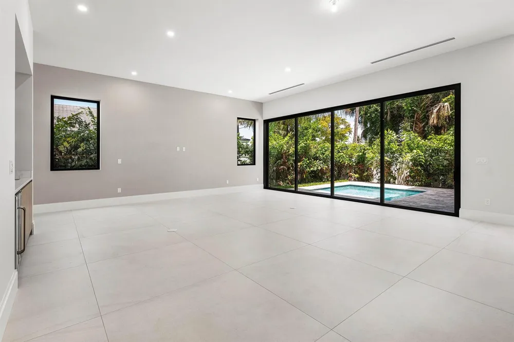 207 SE 5th Street Delray Beach, FL 33483
