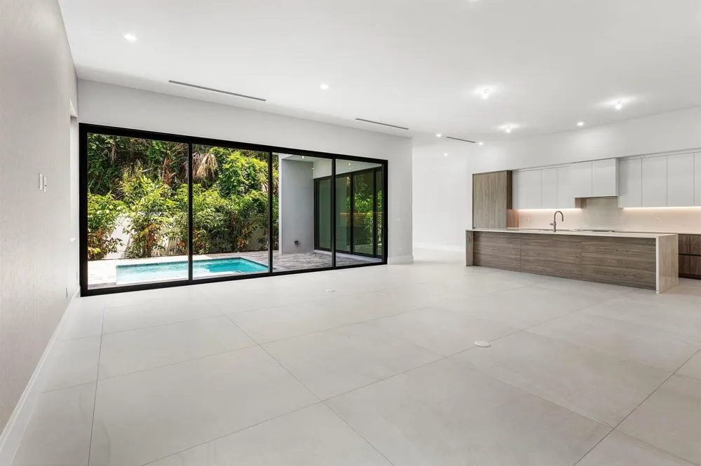 207 SE 5th Street Delray Beach, FL 33483
