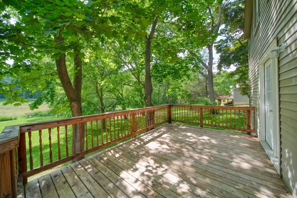 10500 Moscow Road Jonesville, MI 49250