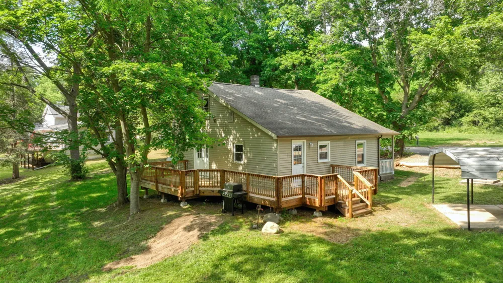10500 Moscow Road Jonesville, MI 49250