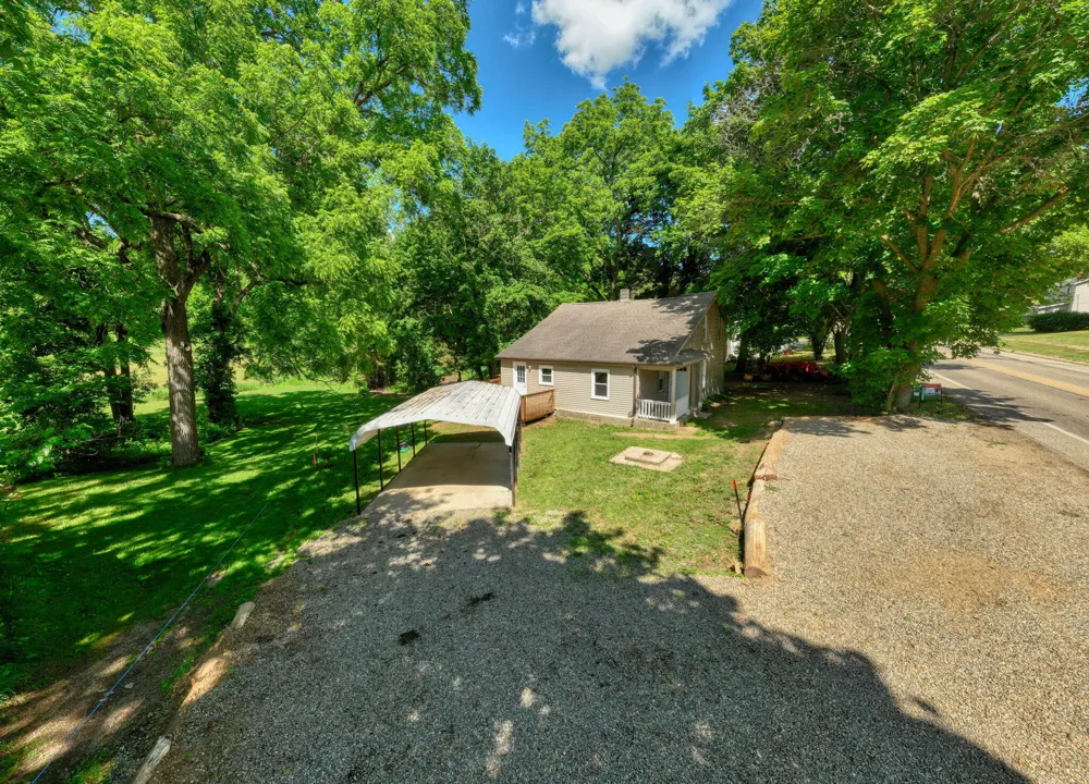 10500 Moscow Road Jonesville, MI 49250