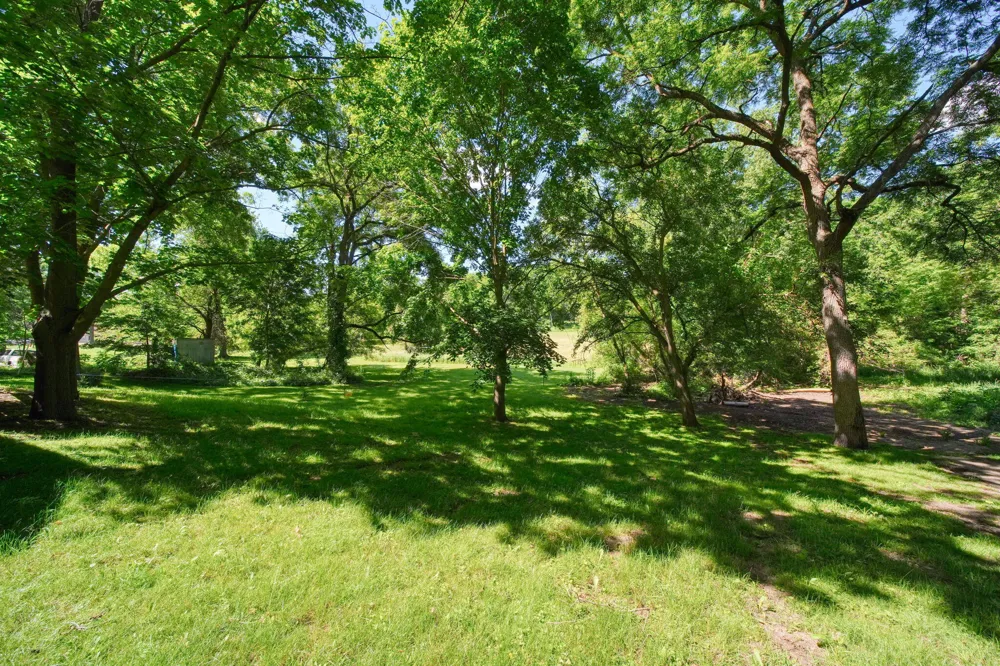 10500 Moscow Road Jonesville, MI 49250