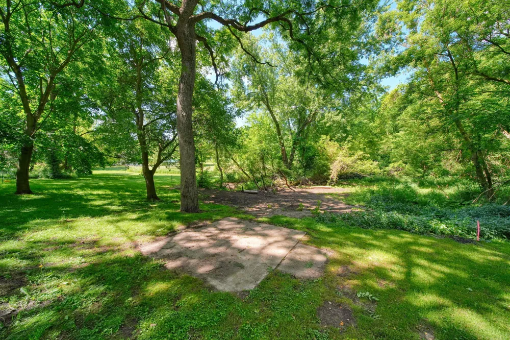 10500 Moscow Road Jonesville, MI 49250
