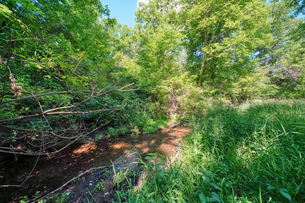 10500 Moscow Road Jonesville, MI 49250