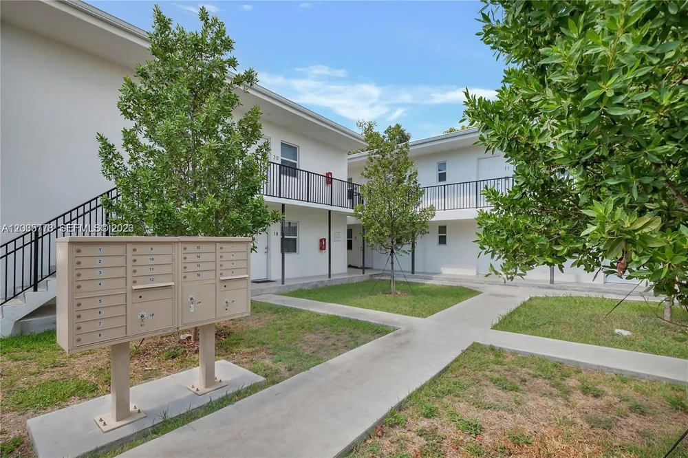 1710 NW 1st Ct #15 Miami, FL 33136