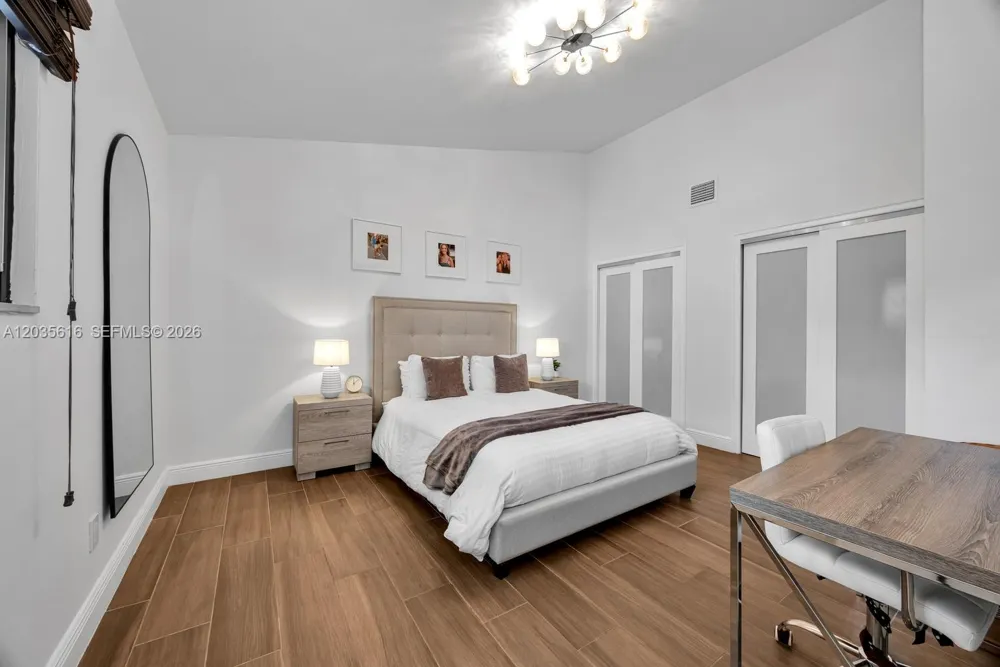 2000 S Bayshore Dr #65 Miami, FL 33133